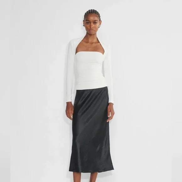 Aritzia Contour Flourish Long sleeve NWT sz M - Picture 2 of 3